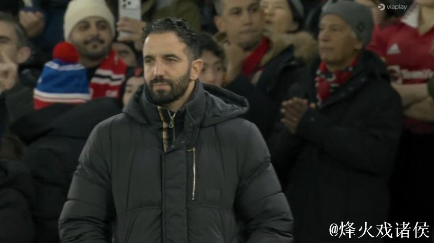 曼联在阿莫林执教的43场英超比赛中仅取得14胜,胜率创队史主教练新低,仅为33% 曼联在阿莫林执教的43场英超比赛中仅取得14胜,胜率创队史主教练新低,仅为33%